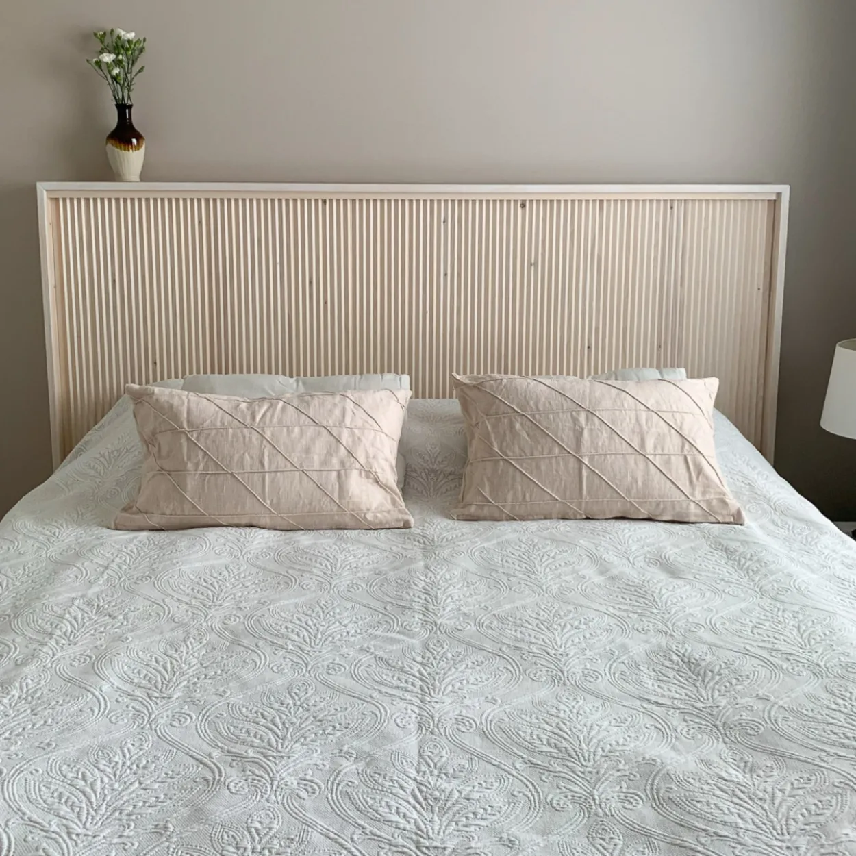 Dyyni-paneeli Cent 15x90x2400, Mänty, Valkolakattu