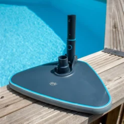 Imupää Gre by Swim & Fun altaalle kolmionmuotoinen