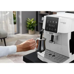 Kahviautomaatti De’Longhi Magnifica Start, valkoinen