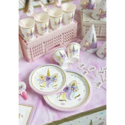 Kartonkilautanen Let's Party 8 kpl 23 cm Yksisarvinen
