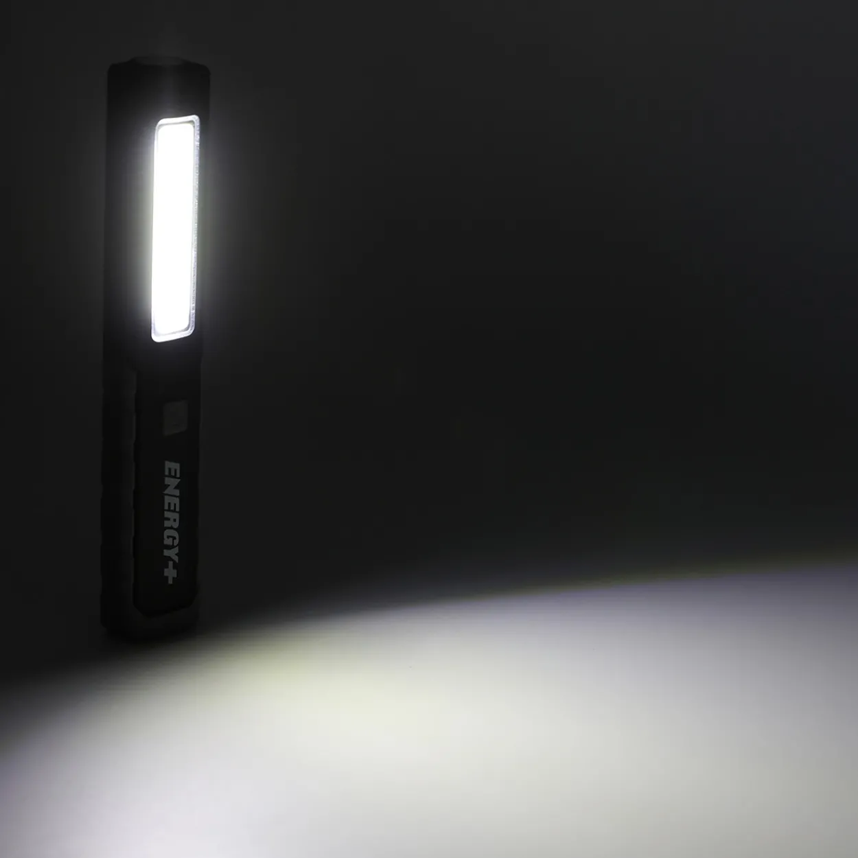 LED-käsivalaisin 3W+1W 3 x AAA