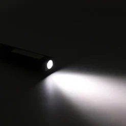 LED-käsivalaisin 3W+1W 3 x AAA