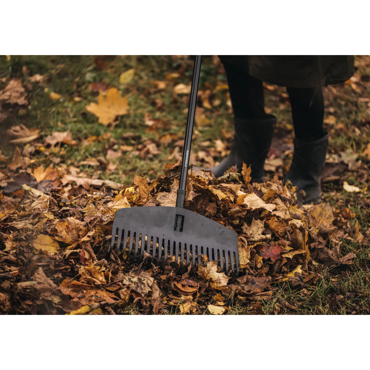 Lehtiharavan lapa Fiskars Solid M