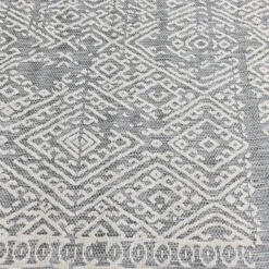 Matto Village's 160 x 230 cm Friida vaaleanharmaa