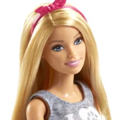 Muotinukke Barbie ja lemmikit