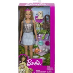 Muotinukke Barbie ja lemmikit