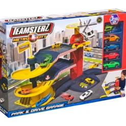 Parkkitalo Teamsterz 3 kerrosta ja 5 autoa