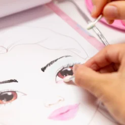 Suunnittelukirja TOPModel Make-up Studio